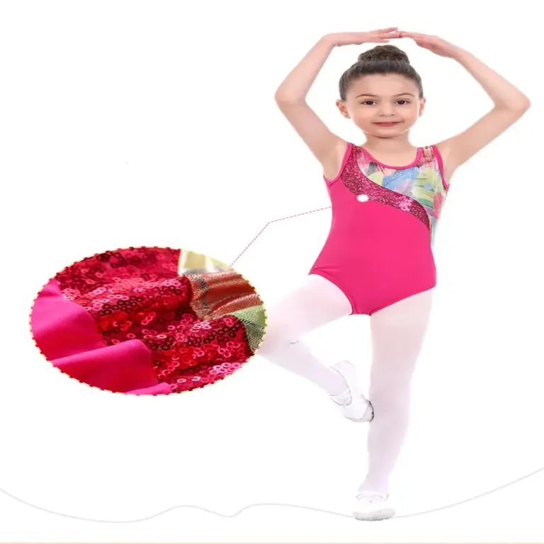 ملابس جمناستك للفتيات